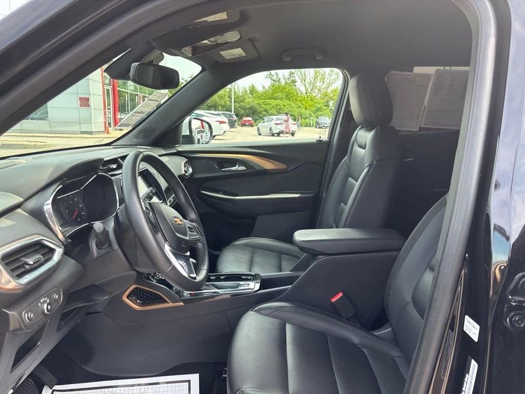 Used 2023 Black Chevrolet ACTIV image 18