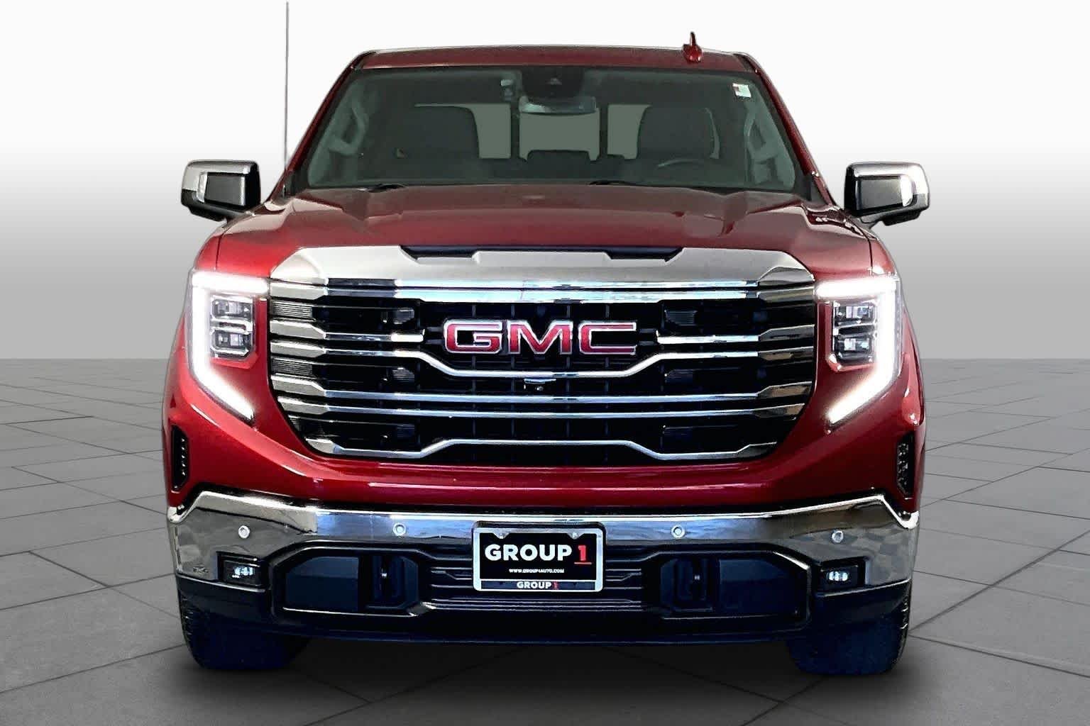 Used 2023 Volcanic Red Tintcoat GMC SLT image 4