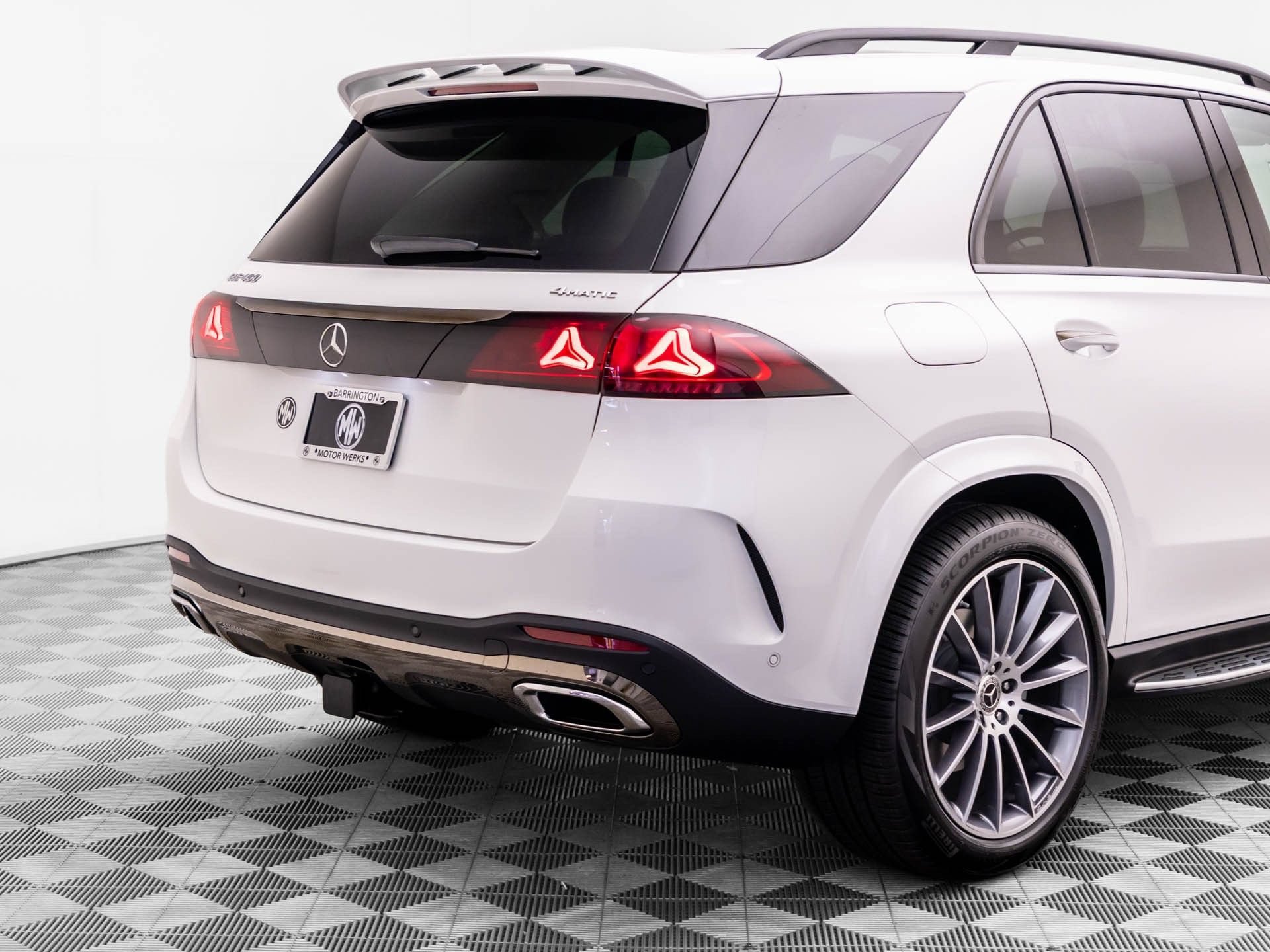 New 2027 Polar White Mercedes-Benz GLE 450 image 90
