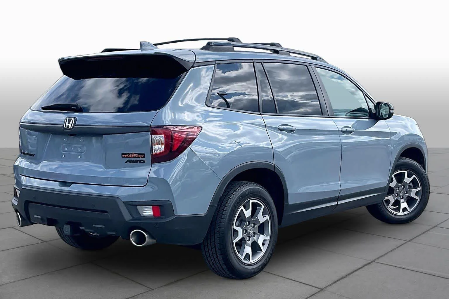 Used 2022 Sonic Gray Pearl Honda TrailSport image 18