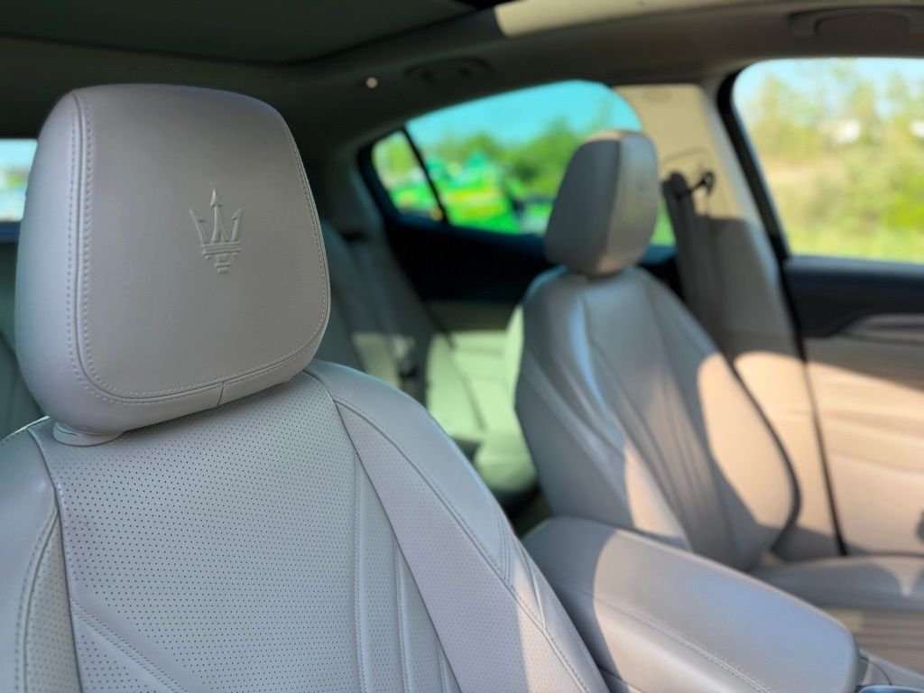 Used 2023 Bianco Astro Metallic Maserati GT image 33