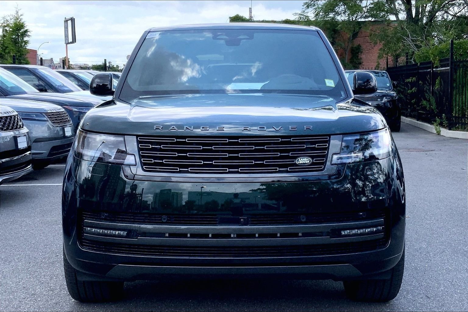 New 2026 British Racing Green Land Rover SE image 3