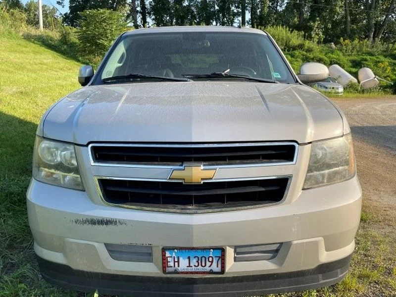 Used 2009 Silver Birch Metallic Chevrolet Hybrid image 2