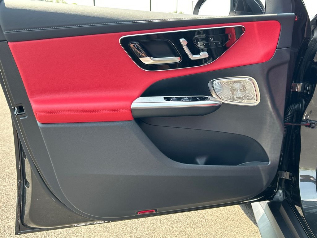 New 2026 Graphite Grey Metallic Mercedes-Benz GLC 300 image 10