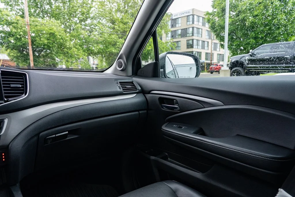 Used 2021  Honda RTL image 10