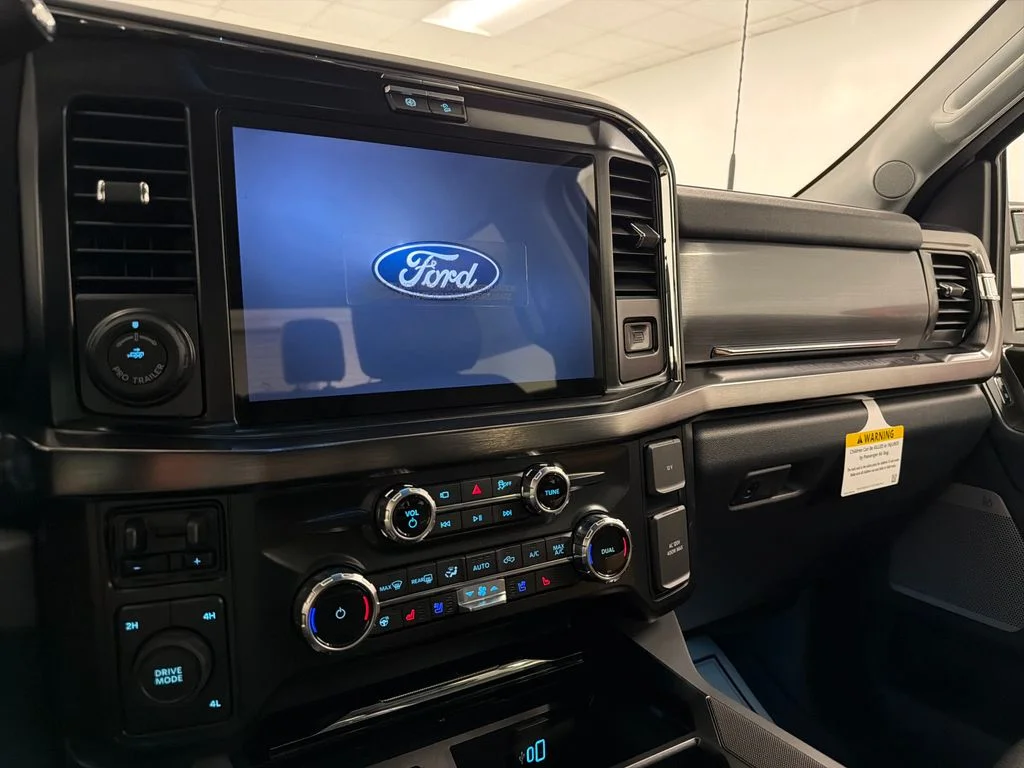 New 2026 Star White Metallic Tri-Coat Ford F-350® Lariat® image 16