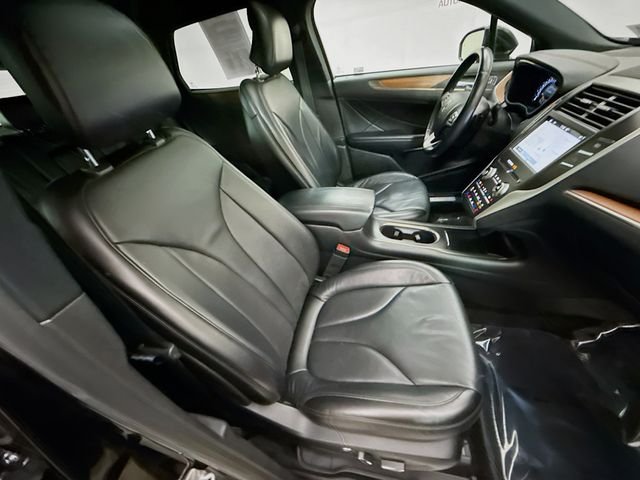 Used 2019 Black Lincoln Reserve image 29