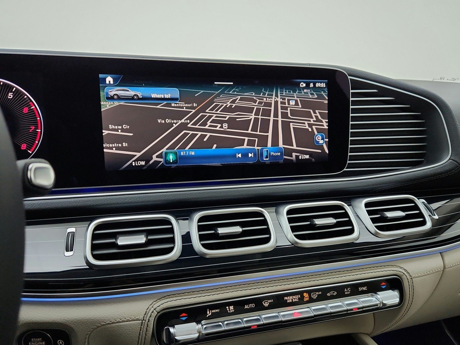 Certified Used 2026 Polar White Mercedes-Benz GLE 450 image 30