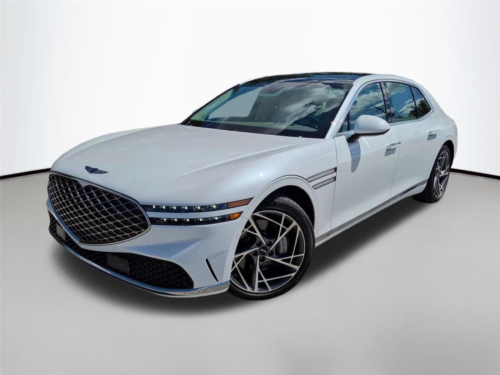 Used 2025 Uyuni White Genesis 3.5T image 1