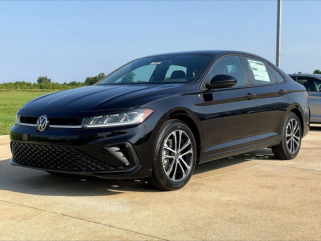 New 2026 Black Volkswagen 1.5T Sport image 7