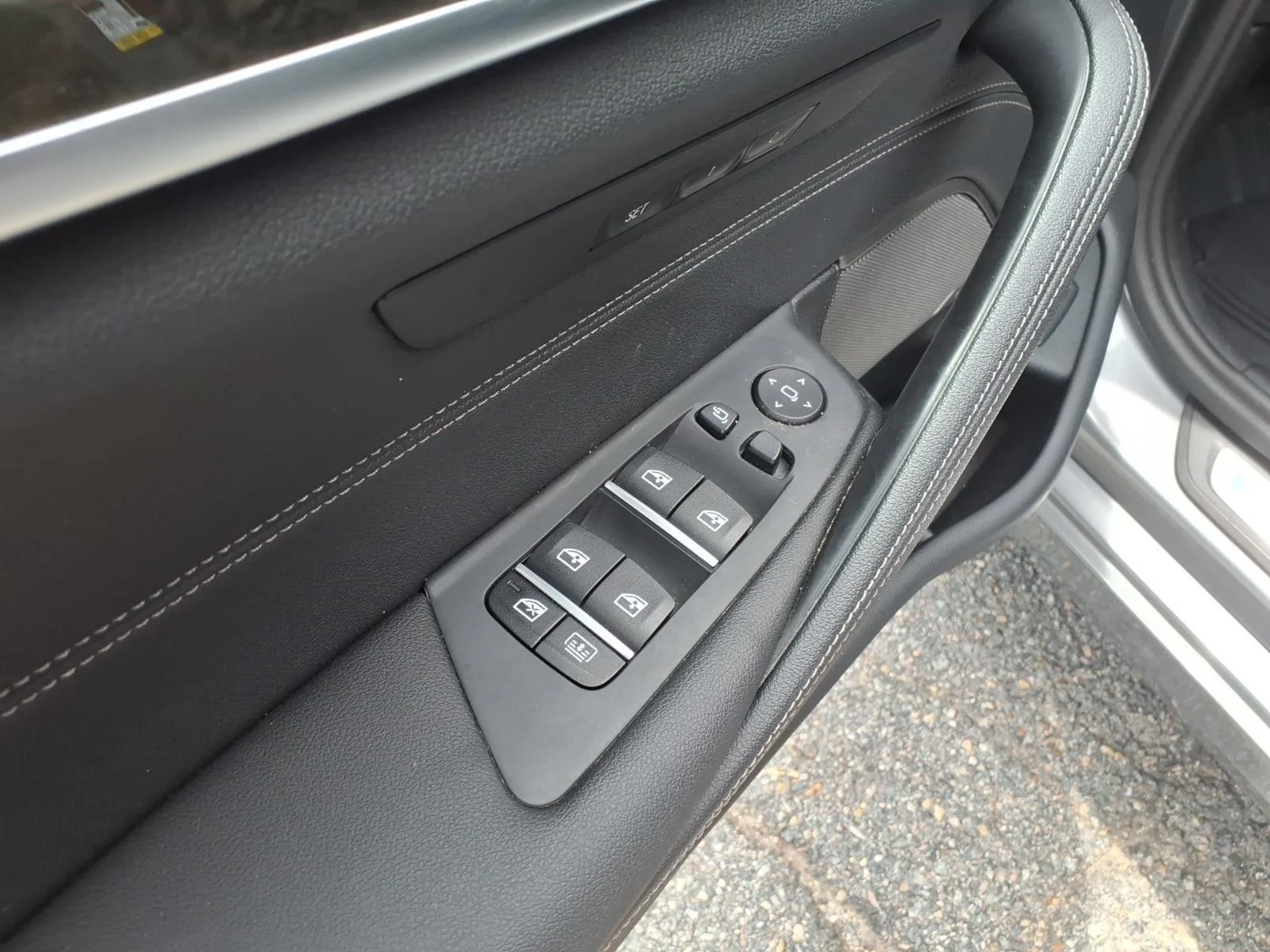 Used 2023 Skyscraper Gray Metallic BMW 530i image 24