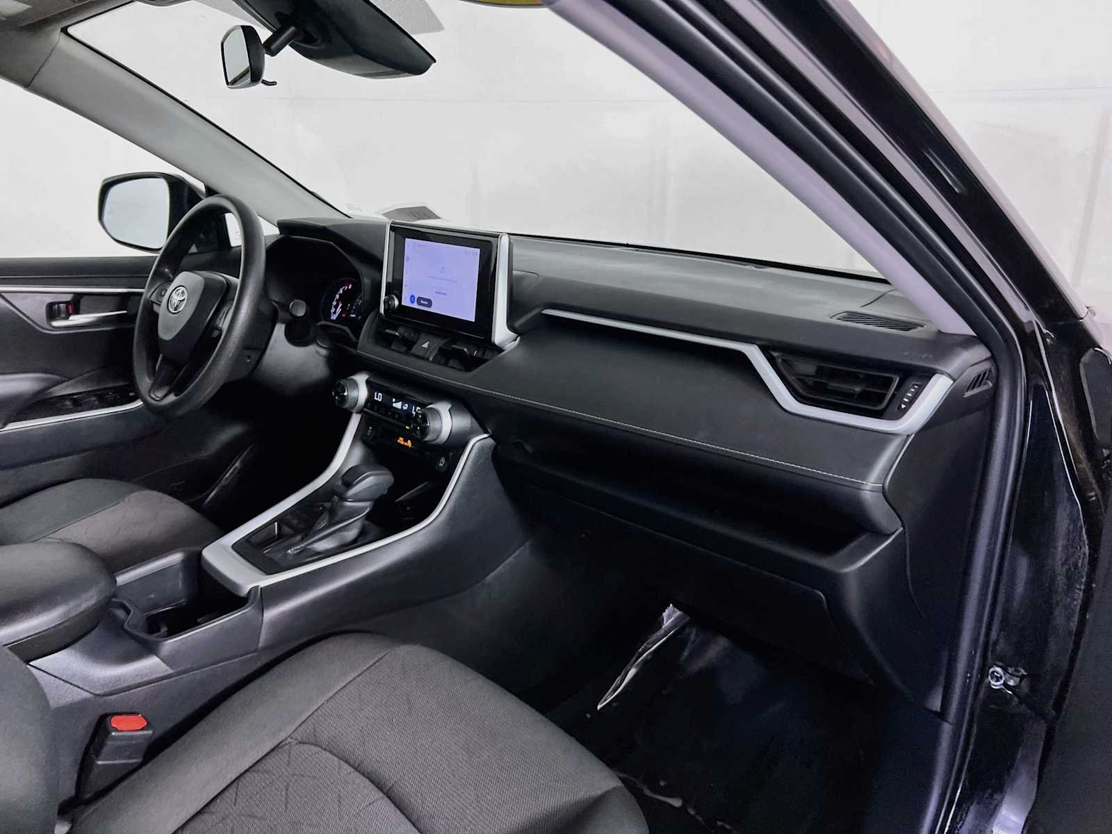Used 2025 Midnight Black Metallic Toyota XLE image 28