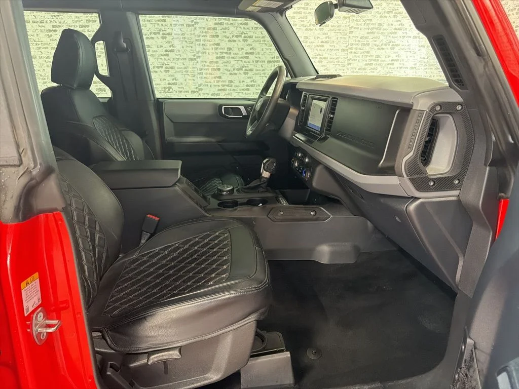 Used 2023 Red Ford Base image 11