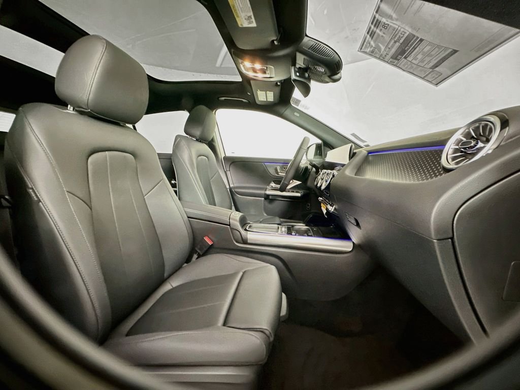 New 2026 Polar White Mercedes-Benz GLA 250 image 29