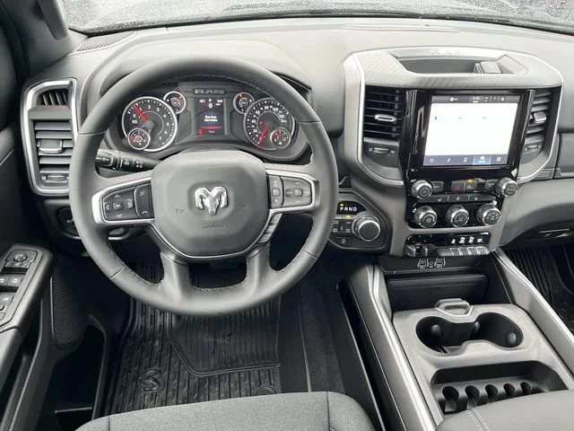 New 2026 Diamond Black Crystal Pearl-Coat Exterior Paint RAM Big Horn/Lone Star image 12