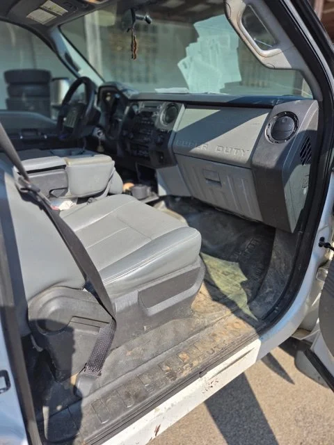Used 2015 White Ford XL image 7