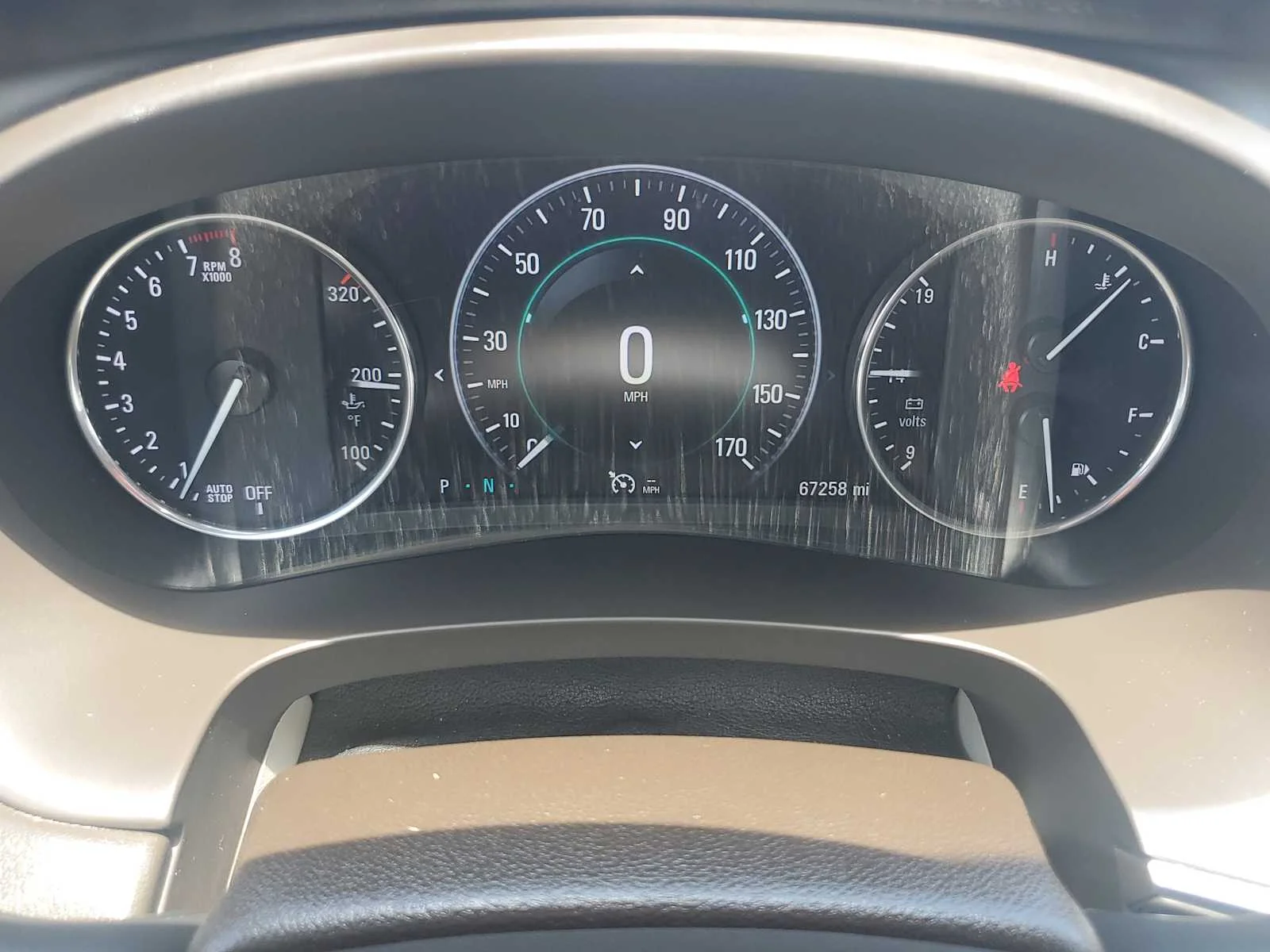 Used 2018 SATIN STEEL METALLIC Buick Essence image 26