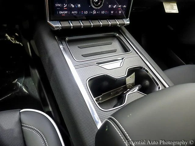 New 2026 Onyx Black GMC Elevation Extended Range image 18
