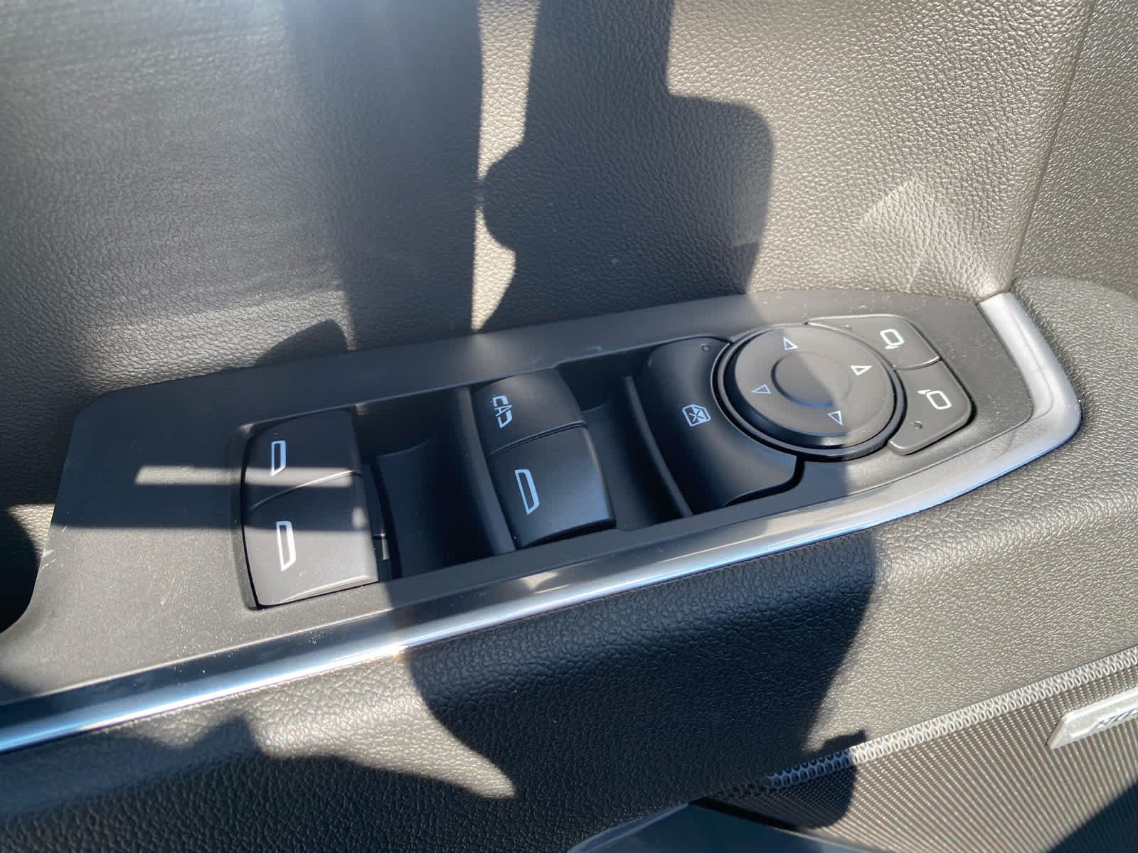 New 2026 Onyx Black GMC Elevation image 8