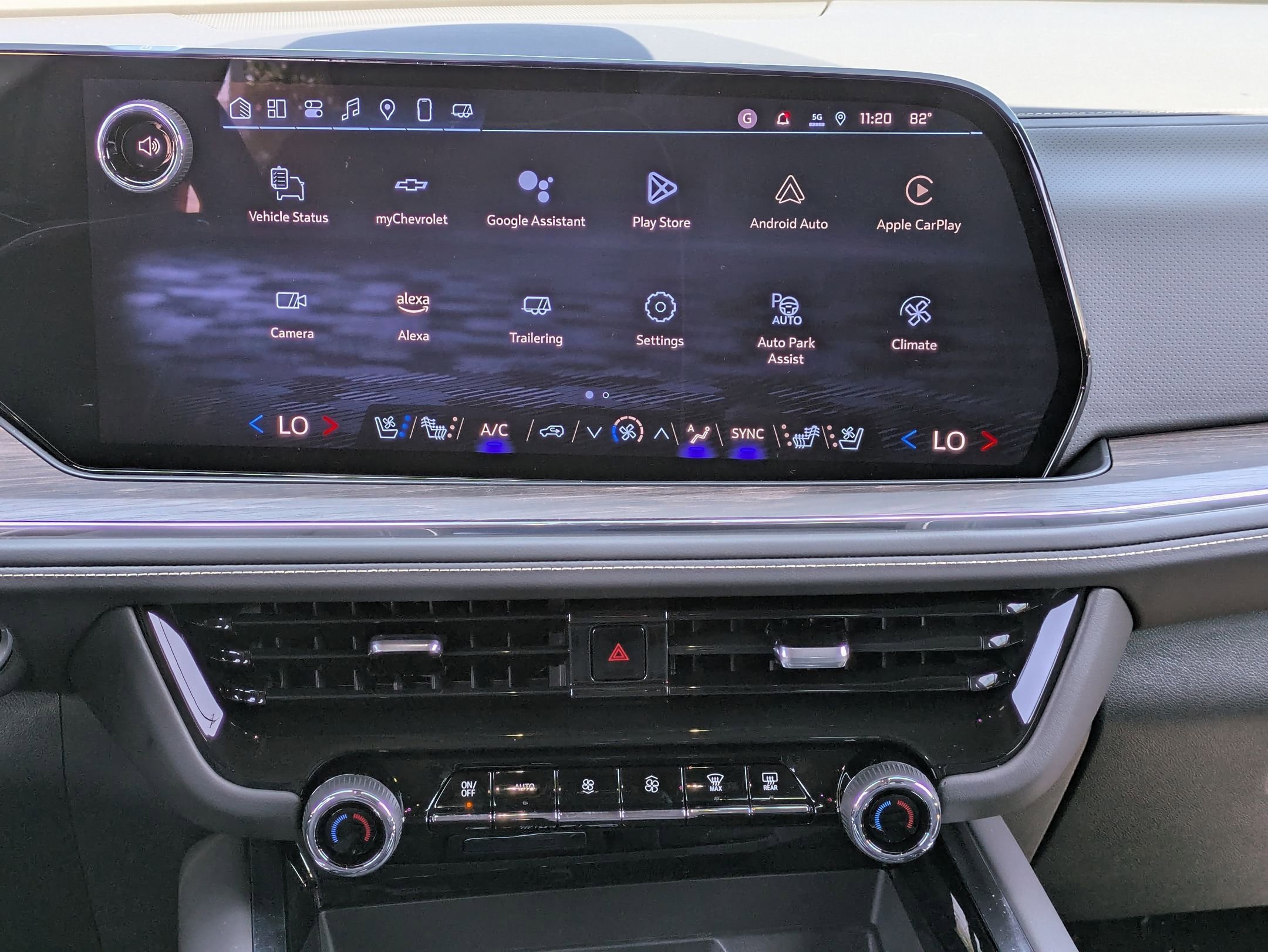 2025 Chevrolet Tahoe Premier - Photo 15