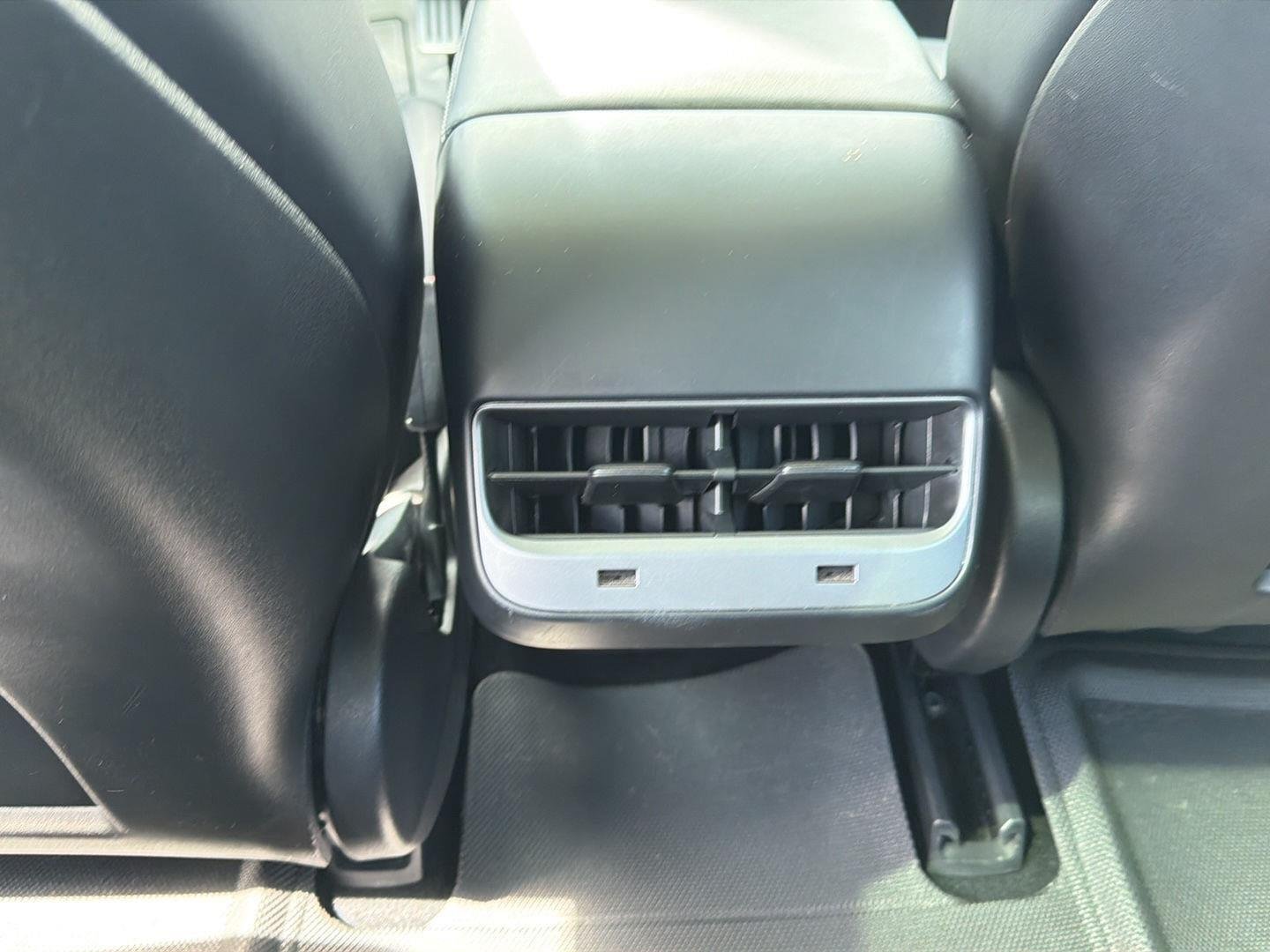 Used 2018  Tesla Long Range Battery image 21