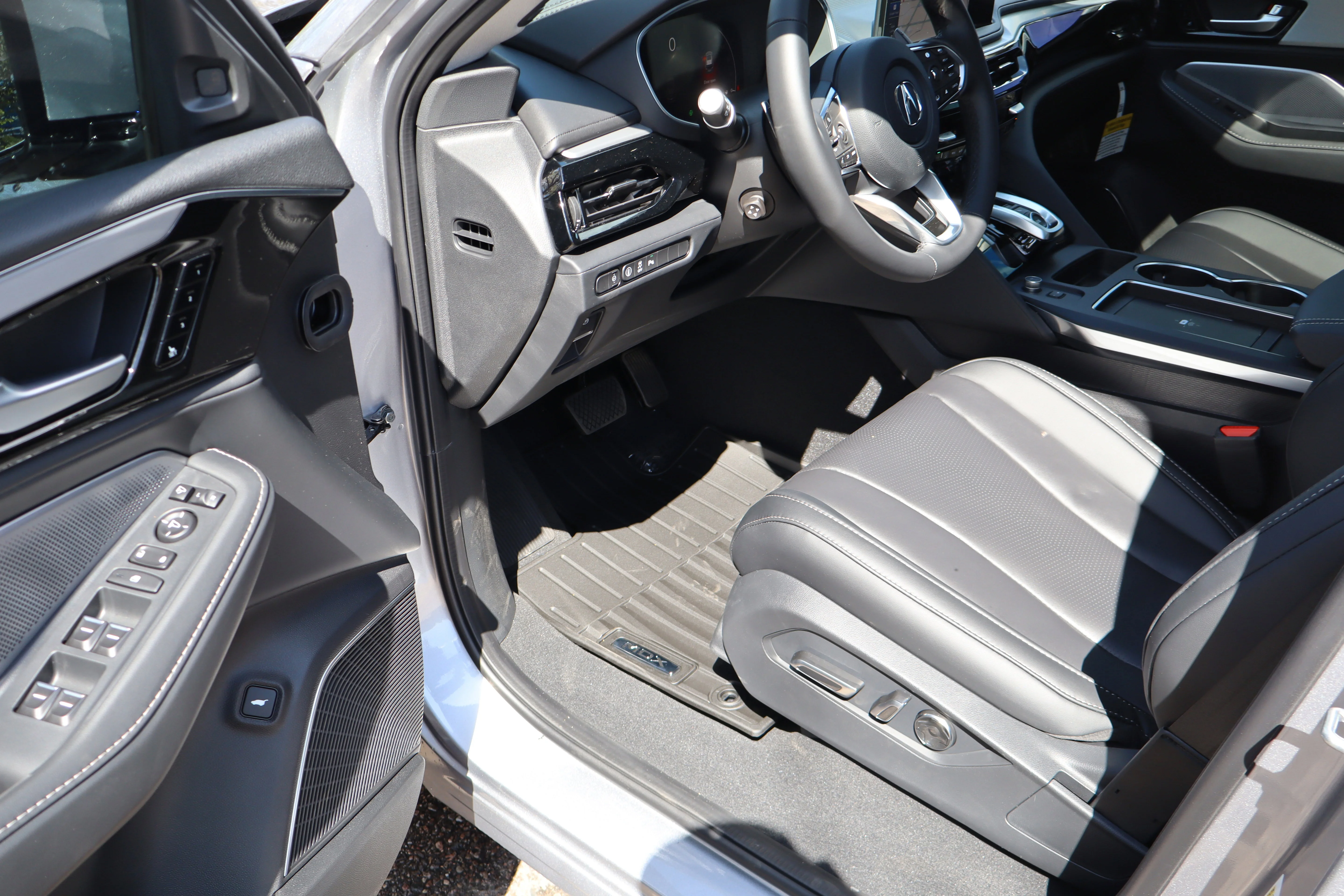 New 2026 Solar Silver Metallic Acura w/Technology Package image 22