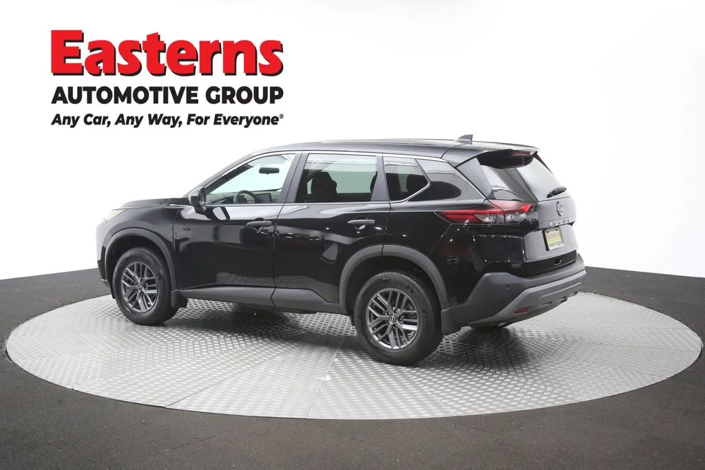 Used 2023 Black Nissan S image 57
