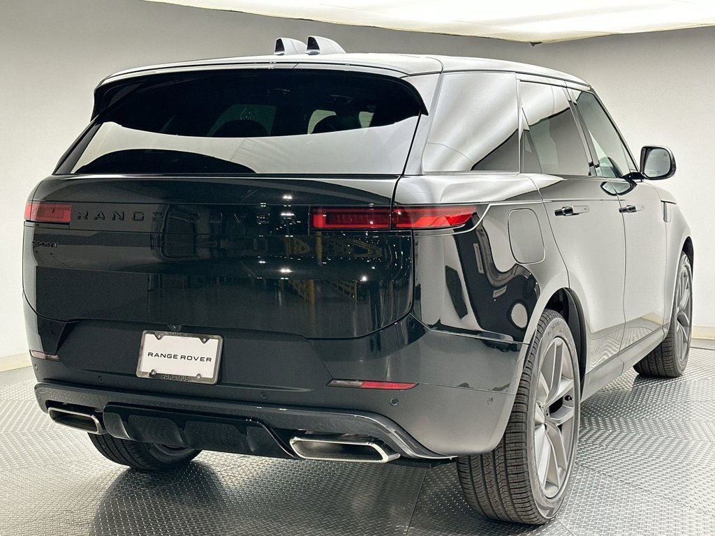 New 2027 Santorini Black Land Rover SE image 3