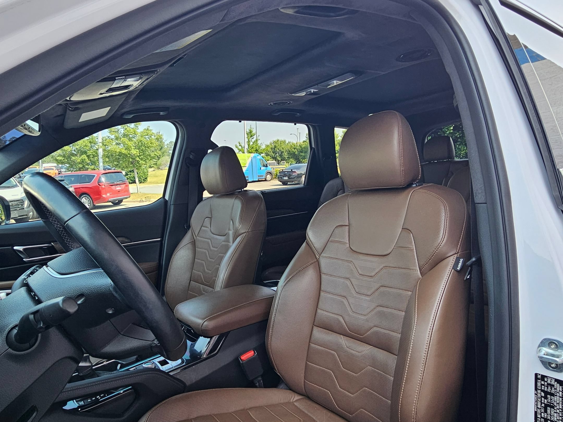 Used 2021 Glacial White Pearl Kia SX image 21