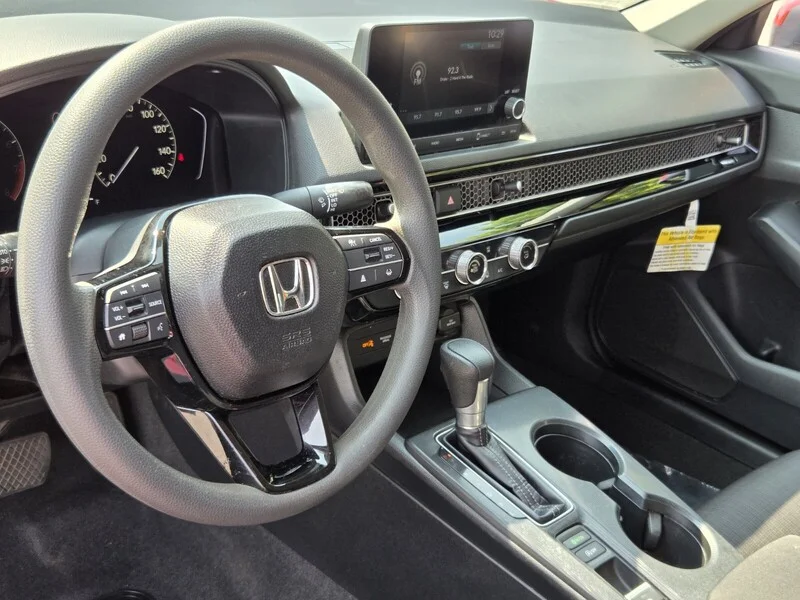 Used 2024 Rallye Red Honda LX image 8