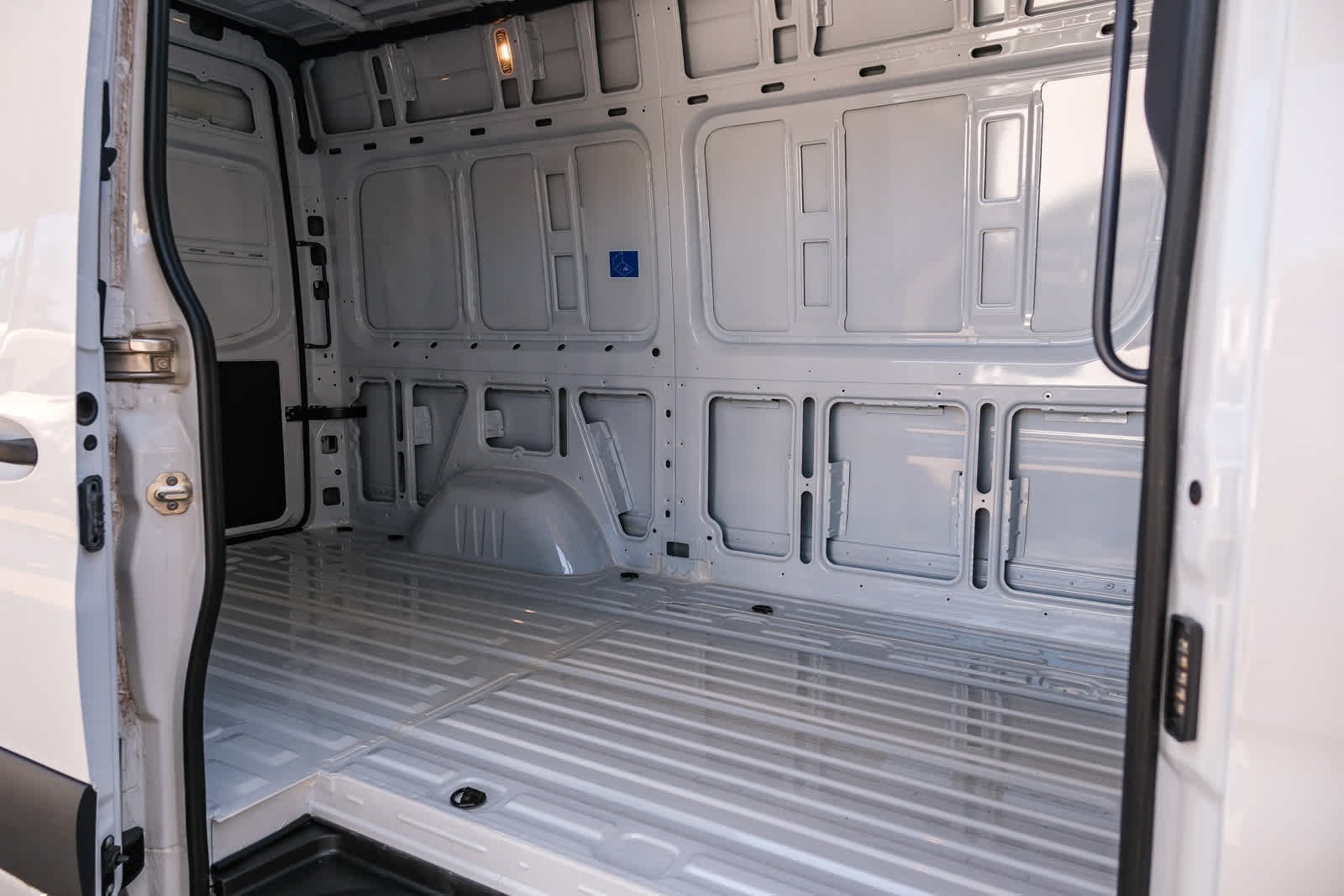 New 2025 Arctic+White Mercedes-Benz Cargo 144 WB  RWD 2.0L 4-Cylinder image 29