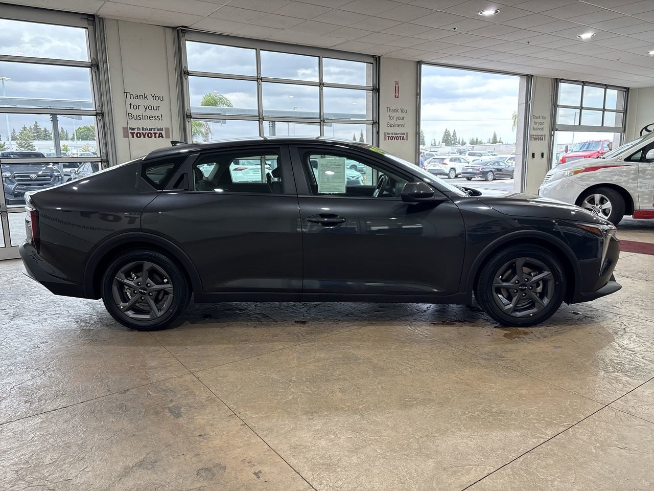 Used 2025 Interstellar Gray Kia LXS image 3