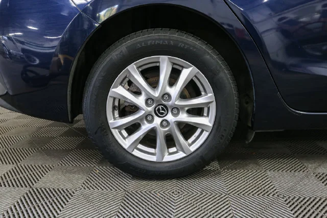 Used 2015 Blue Mazda i Touring image 15