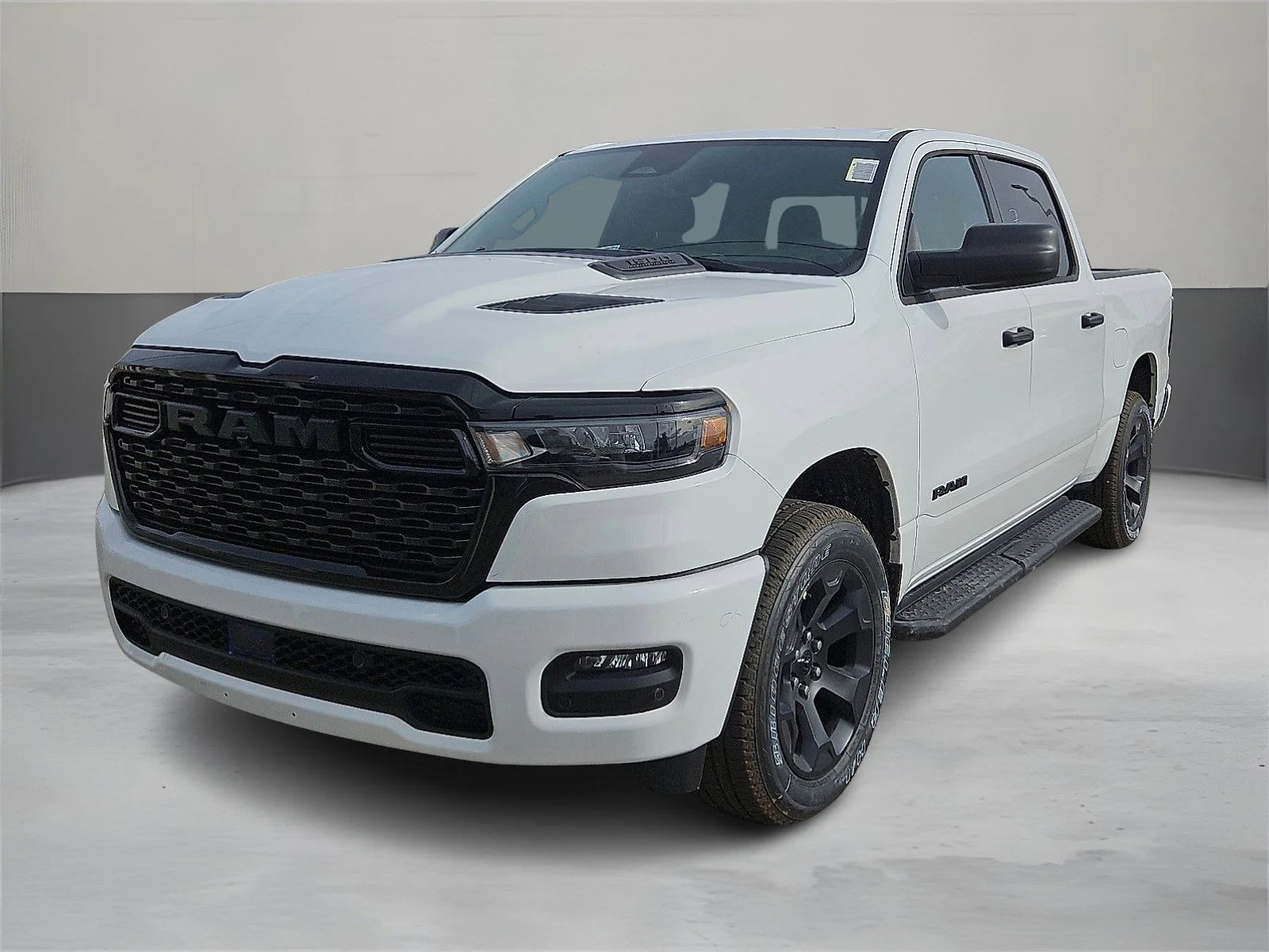 2026 RAM 1500 Express 4x4 Crew Cab 5'7's photo