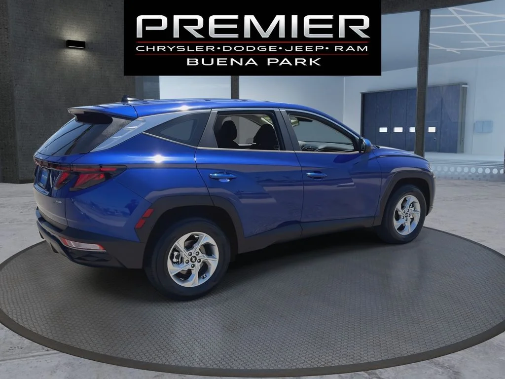 Used 2022 Blue Hyundai SE image 8