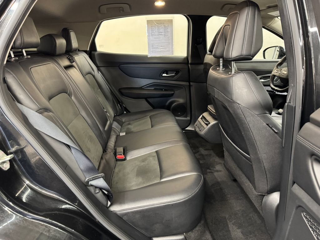 Used 2023 Black Diamond Pearl Nissan ENGAGE image 26