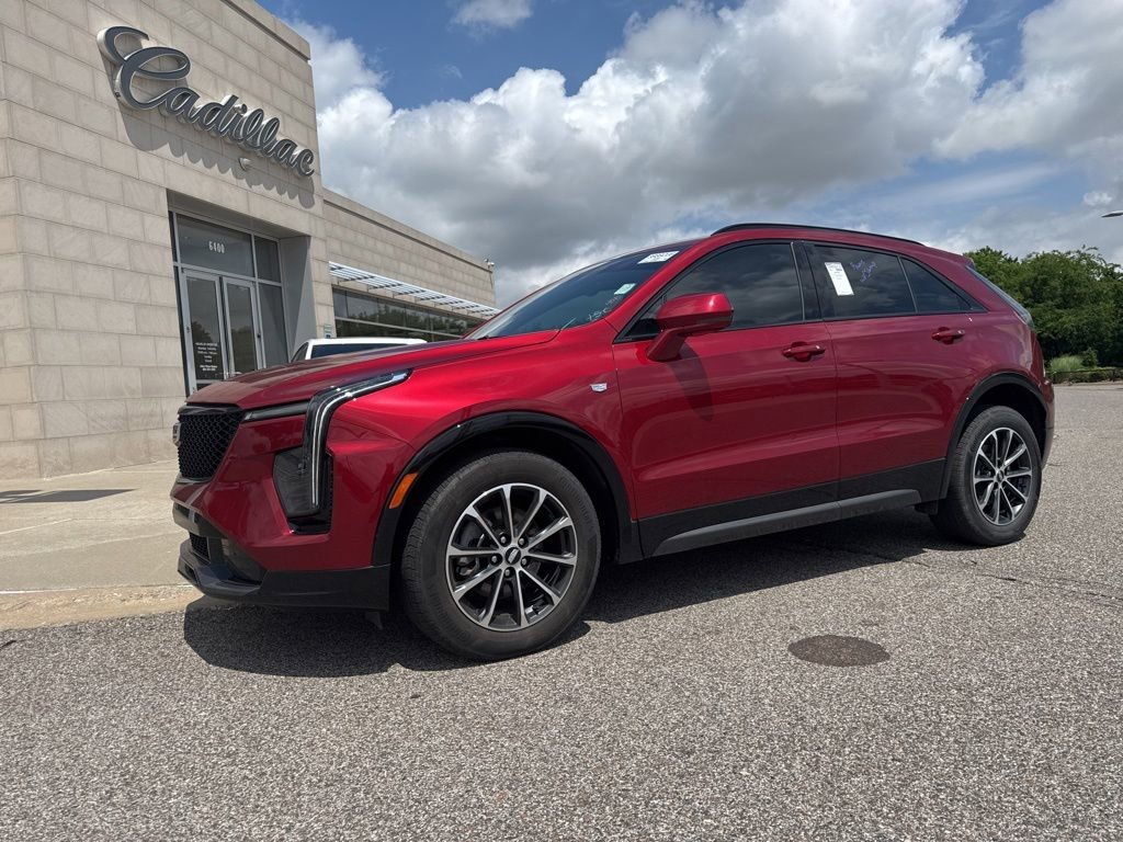 2024 Cadillac XT4 Sport's photo