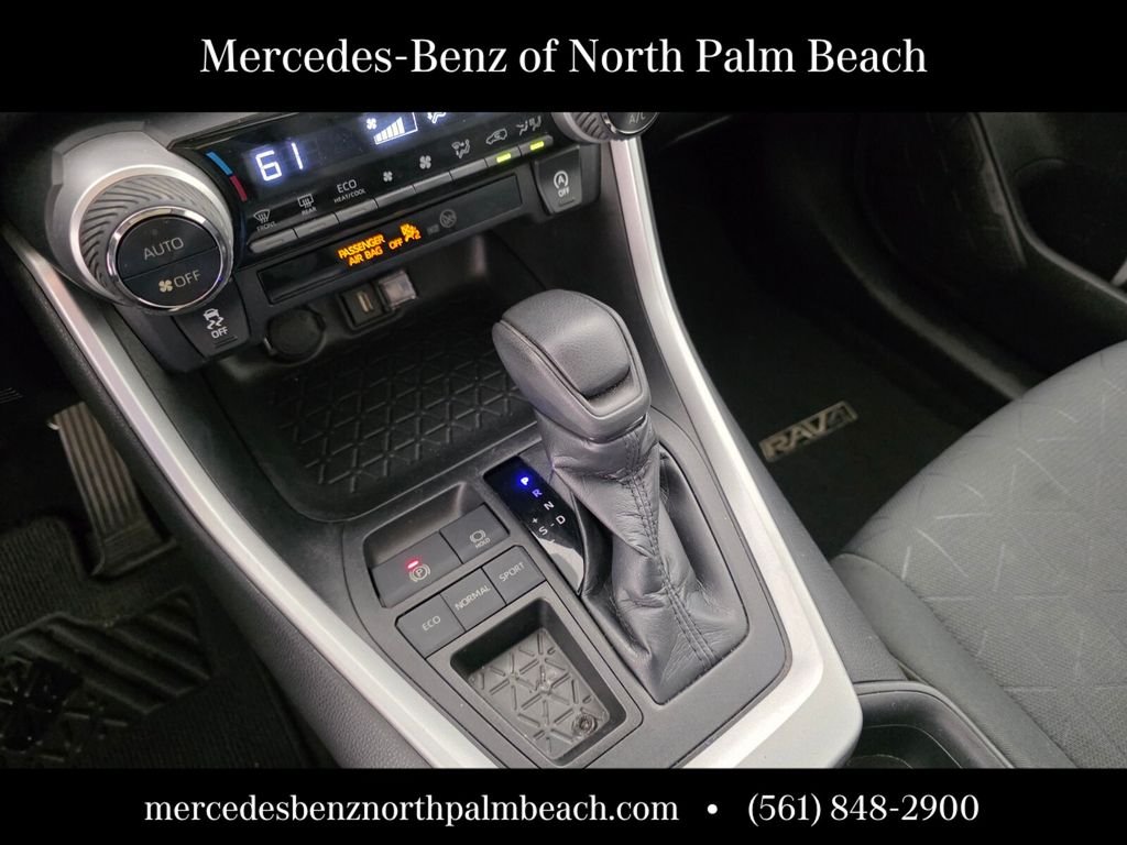 Used 2021 White Toyota XLE image 22