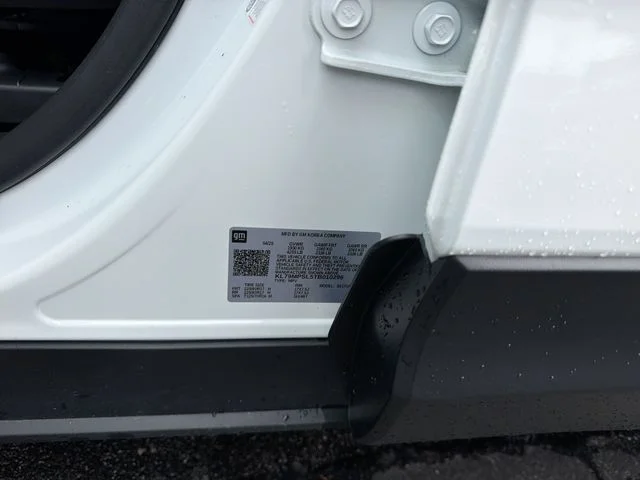 Used 2026 White Chevrolet LT image 32