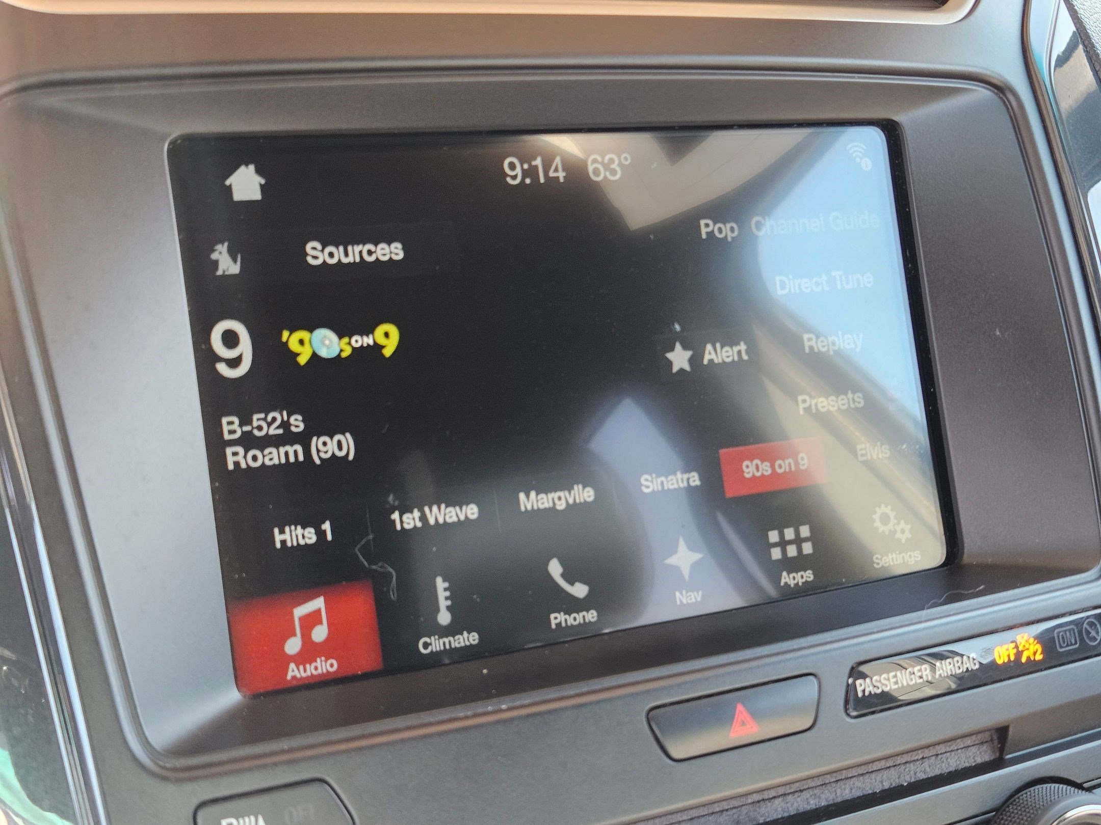 Used 2017 Shadow Black Ford XLT image 22