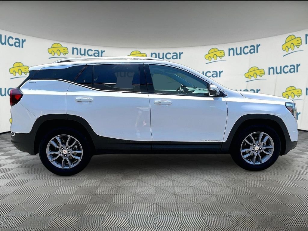 Used 2023 White GMC SLT image 8