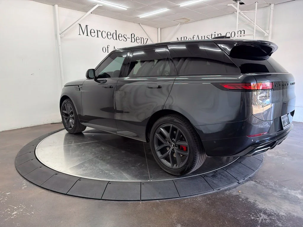 New 2024 Gray Land Rover Dynamic SE image 5