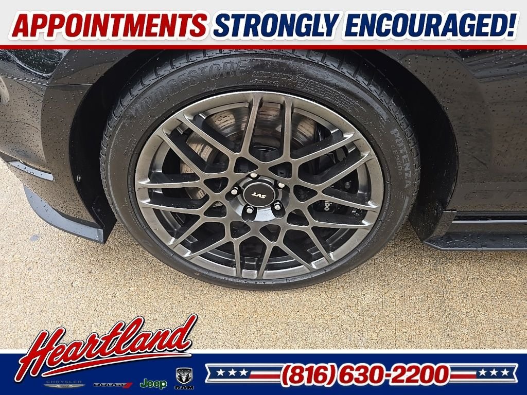 Used 2013 Black Ford Shelby GT500 image 30