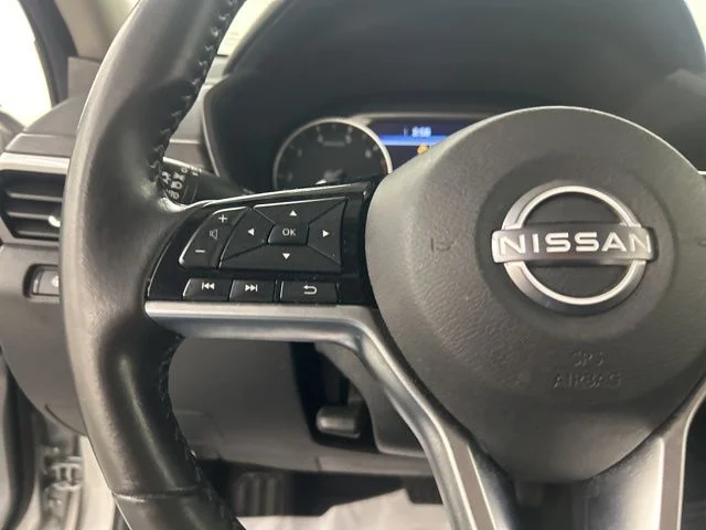 Used 2023 Silver Nissan 2.5 SV image 12