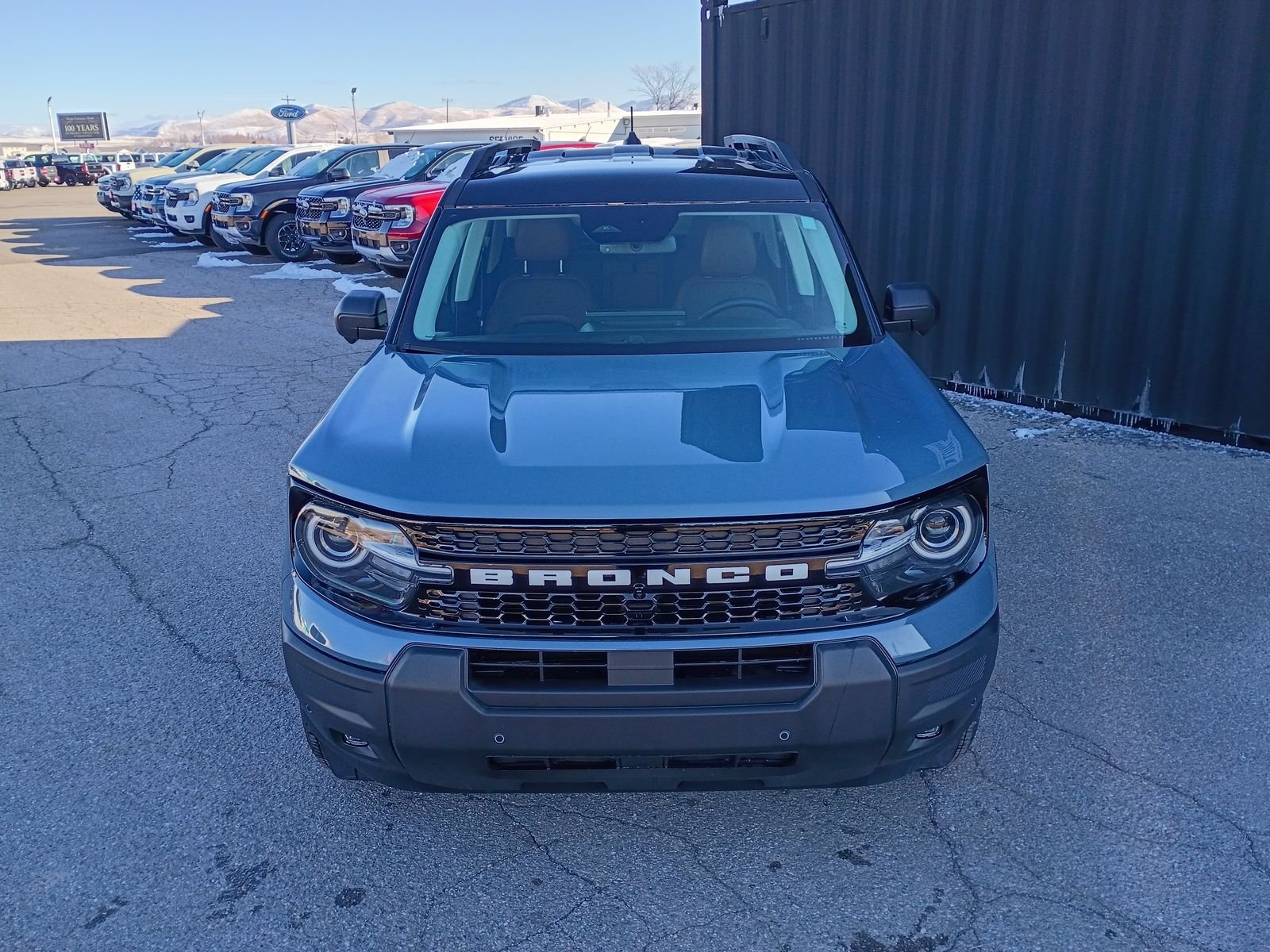 View vehicle photo 2