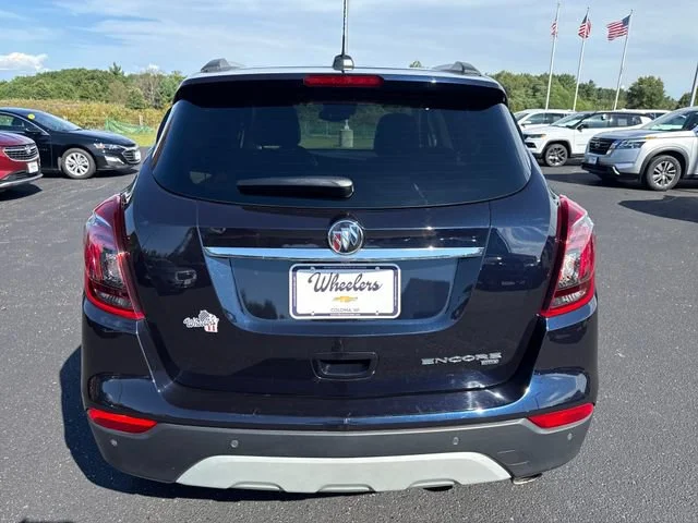 Used 2022 Includes (MDP) Anthracite lower exterior accent color, Paint code W598F.) Buick Preferred image 4