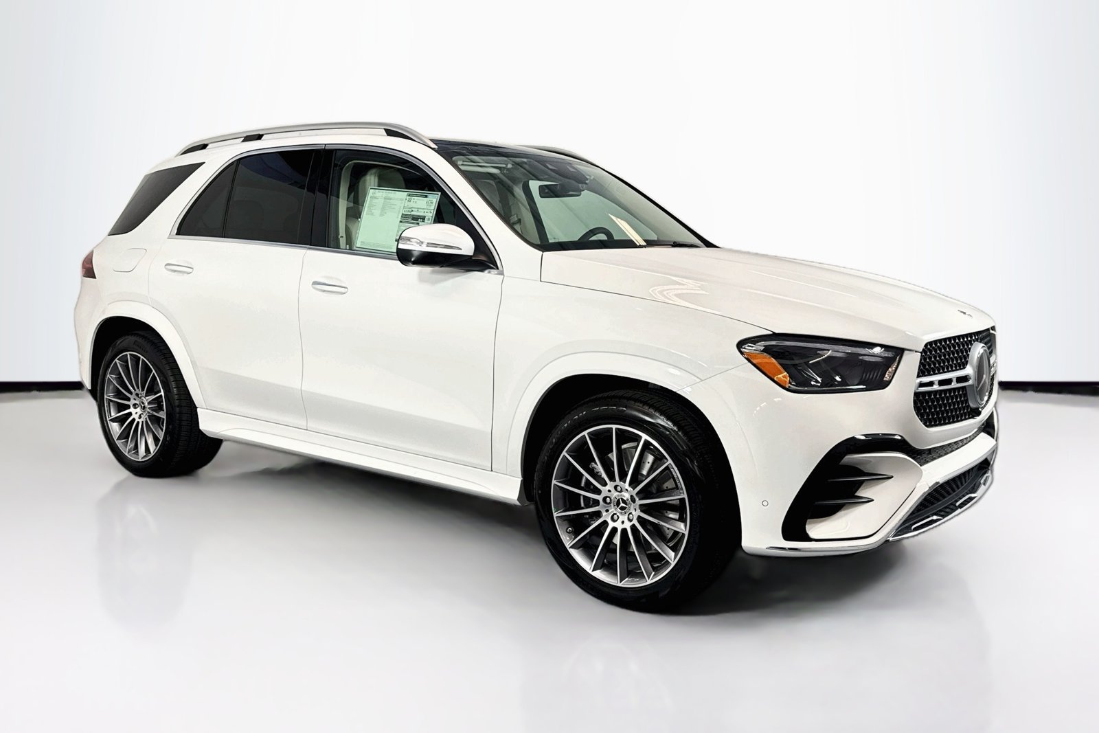 New 2026 Polar White Mercedes-Benz GLE 350 image 3