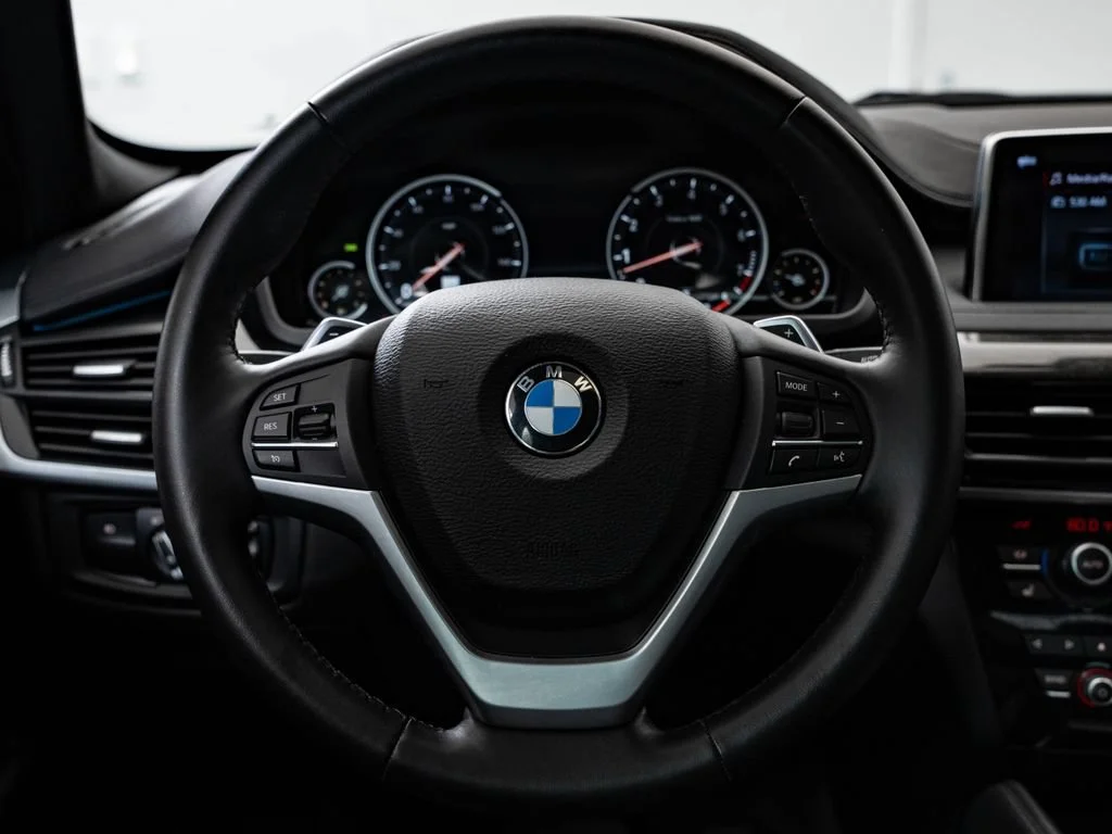 Used 2019 Mineral White Metallic BMW xDrive35i image 42