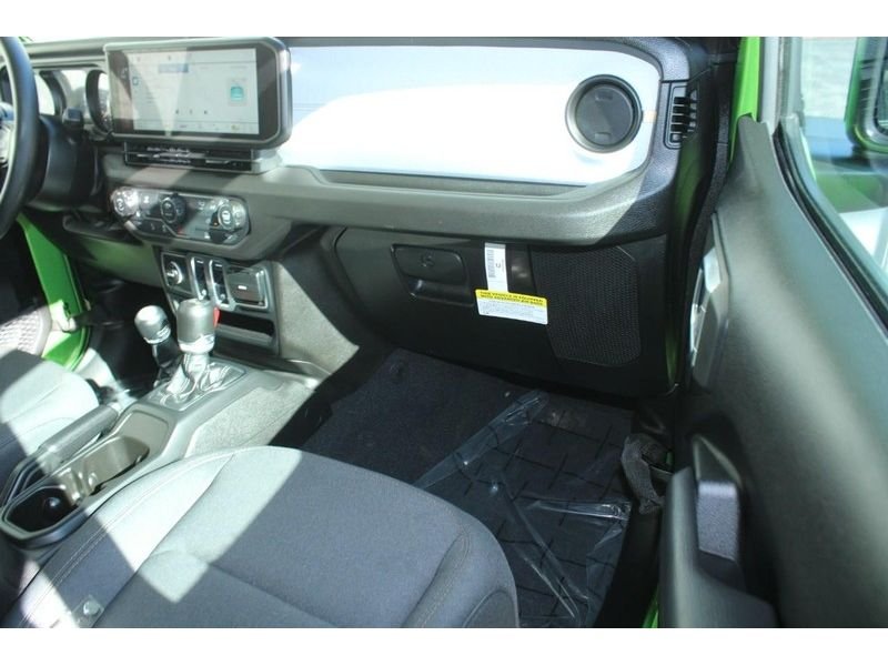 New 2026 Mojito Clear-Coat Exterior Paint Jeep Sport 4x4 image 9
