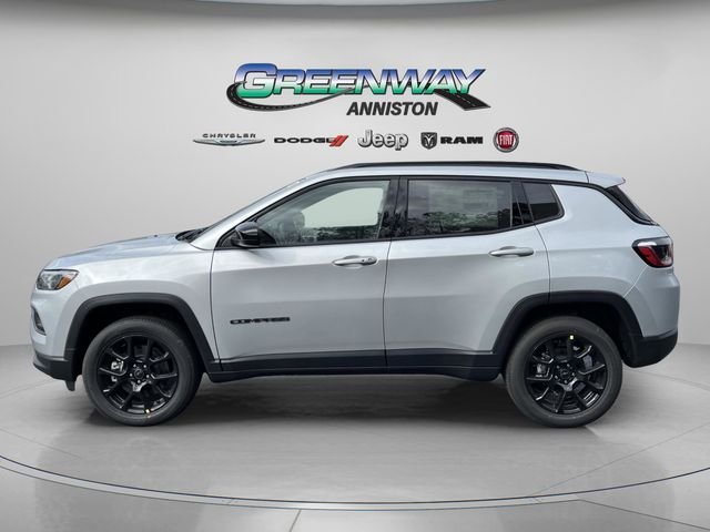 New 2026 Silver Zynith Metallic Clear-Coat Exterior Paint Jeep Latitude Altitude image 4